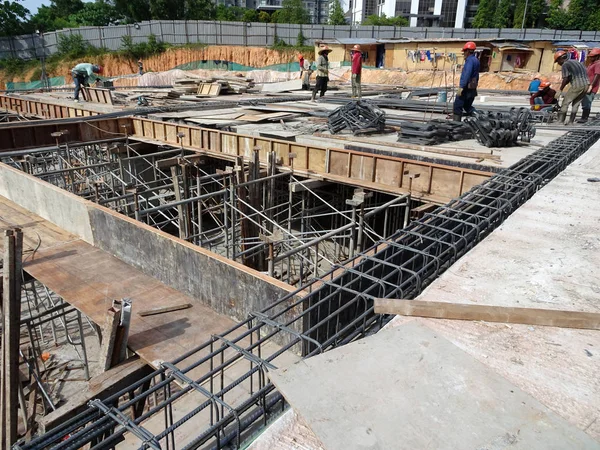 Kuala Lumpur Malaysia Agosto 2017 Trabalhadores Construção Civil Fabricaram Cofragem — Fotografia de Stock