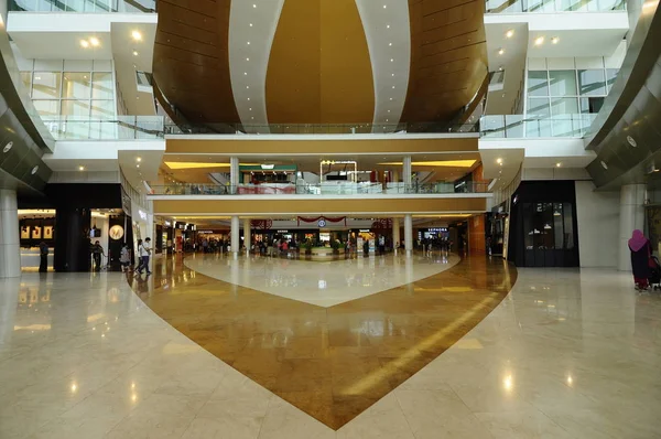 Kuala Lumpur Malaysia Juni 2018 Riesiges Atrium Der Shopping Mall — Stockfoto