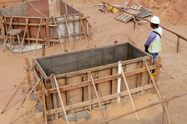 Kuala Lumpur Malaysia March 2019 Construction Workers Installing Fabricating Ground — Stok fotoğraf