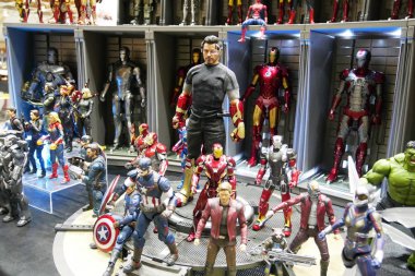 Kuala Lumpur, Malezya - 5 Ekim 2019: Marvel Iron Man çizgi roman ve filmlerindeki Demir Adam karakter aksiyon figürüne odaklandı. Koleksiyoncu tarafından halka gösterilmiştir. 