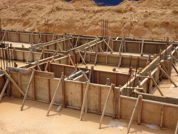 Building Ground Beam Construction Using Temporary Timber Plywood Site Reinforced — Stock Photo, Image