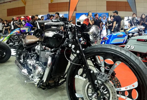 2019年7月27日 马来西亚吉隆坡 Selective专注于高性能摩托车引擎 发动机安装在设计的摩托车底盘上 — 图库照片