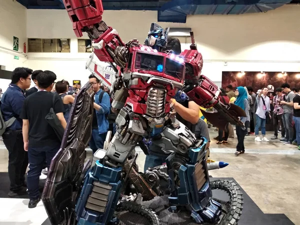 Kuala Lumpur Malasia Abril 2018 Personaje Ficticio Optimus Prime Figura —  Fotos de Stock