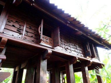 Putrajaya, Malezya - 25 Ağustos 2018: Geleneksel Malay evleri modelleri ahşaptan yapılmıştır. Halka sergi açmak için küçük ölçekte inşa edilmiş..