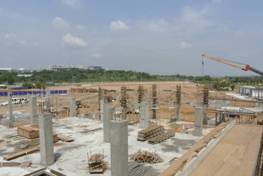 Malacca, Malezya - 24 Ağustos 2016: Malacca, Malezya 'da gündüz saatlerinde inşaat çalışmaları sürüyor. Günlük etkinlik devam ediyor. 