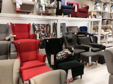 Kuala Lumpur, Malezya - 21 Temmuz 2019: Ikea Malezya sergi salonu. Ikea, 1943 yılında İsveç 'te kurulan dünyanın en büyük mobilya perakendecisi.
