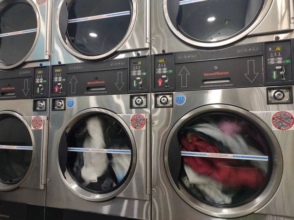 Kuala Lumpur Malaysia March 2020 Laundry Machines Outlet Provides Self — Stock Fotó
