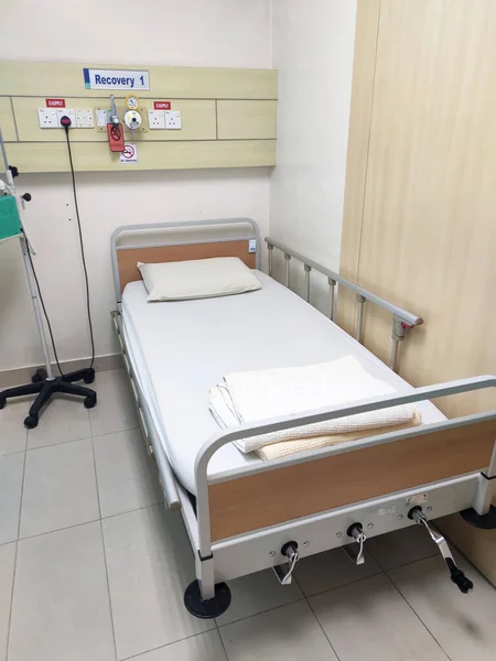 Seremban Malaysia February 2020 Empty Hospital Bed Находится Состоянии Готовности — стоковое фото