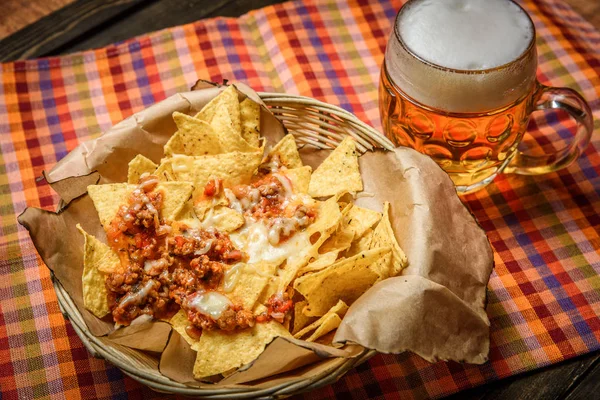 A húst szolgált nachos — Stock Fotó