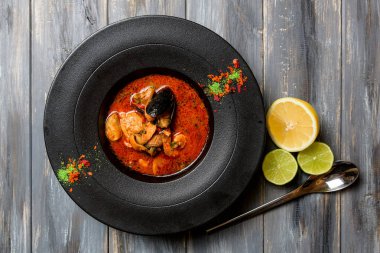 Narenciye ile çorba kasesi