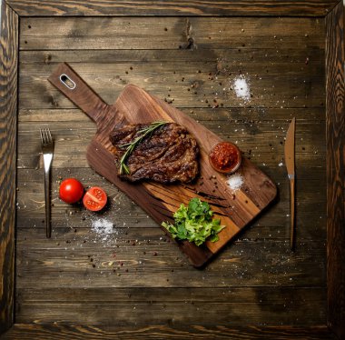 Biftek sosu ve dishware