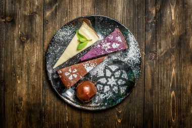 Plaka farklı cheesecake adet