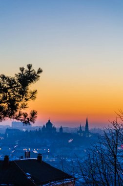 Lviv cityscape kış sezonu