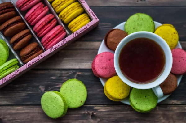 Zátiší s šálek čaje a dezert — Stock fotografie