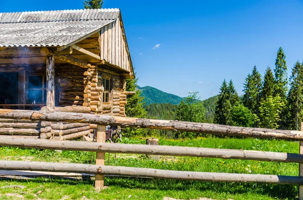 Hintergrund der Karpaten — Stockfoto