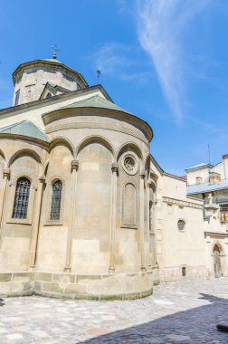 Cityscape arka planını eski Ukrayna'da Lviv şehirde yaz sezonu parçası