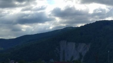 Ukraynalı Karpat Dağları'yaremche timelaps