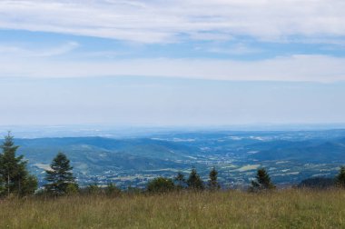 Karpat Dağları Yaremche görünümünde manzara