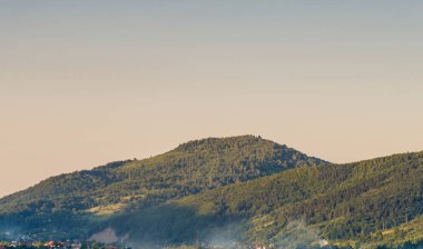 Karpat Dağları Yaremche görünümünde manzara