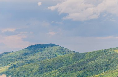 Karpat Dağları Yaremche görünümünde manzara