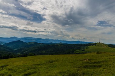 Karpat Dağları Yaremche görünümünde manzara