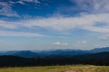 Karpat Dağları Yaremche görünümünde manzara