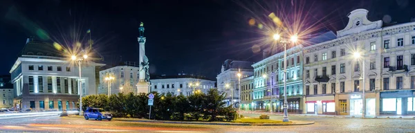 Noche Escénica Lviv Arquitectura Del Paisaje Urbano Larga Exposición —  Fotos de Stock