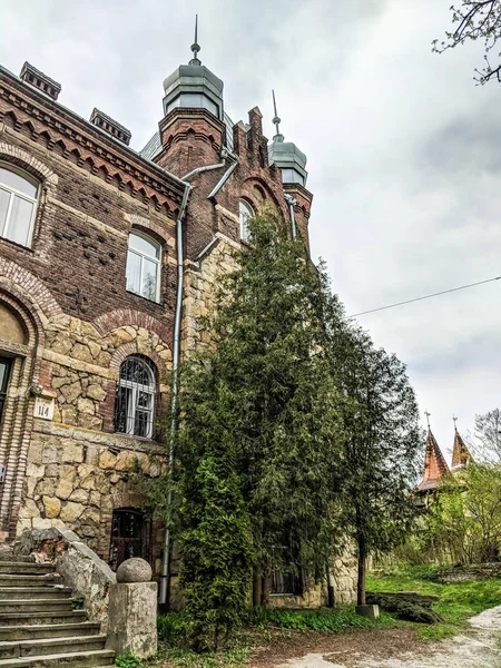 Lviv Arquitetura Antiga Paisagem Urbana Temporada Primavera — Fotografia de Stock