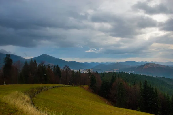 Outono Paisagem Fundo Clima Chuva Com Nevoeiro — Fotografia de Stock