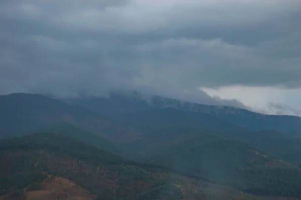 Outono Paisagem Fundo Clima Chuva Com Nevoeiro — Fotografia de Stock