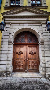 Kış mevsiminde bulutlu havası olan eski şehir mimarisi