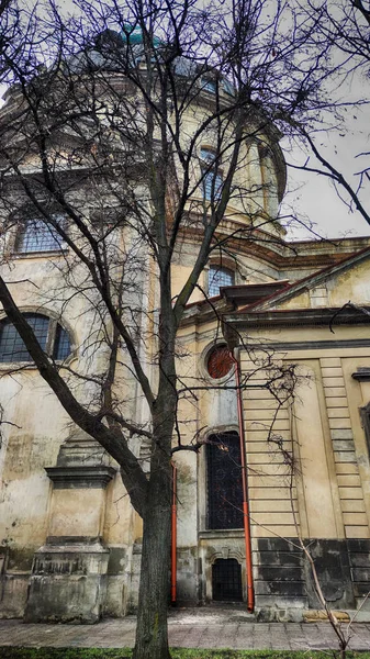 Vieille Architecture Ville Lviv Avec Temps Nuageux Hiver — Photo