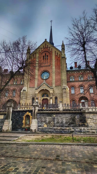 Lviv Oude Stad Architectuur Met Bewolkt Weer Het Winterseizoen — Stockfoto