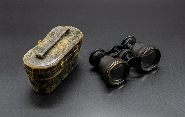 Lunettes Opéra Antiques Isolées Avec Étui Cuir Noir Sur Fond — Photo