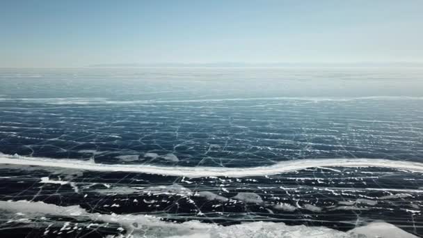 Vue Panoramique Aérienne Lac Baïkal Hiver Fissures Toile Araignée Sur — Video
