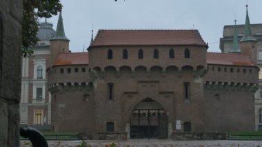 Krakow Barbican kapısı