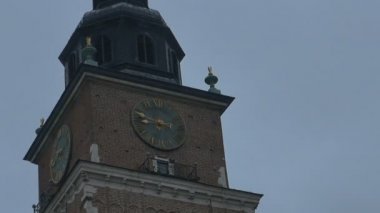 Krakow Ortaçağ kule saati
