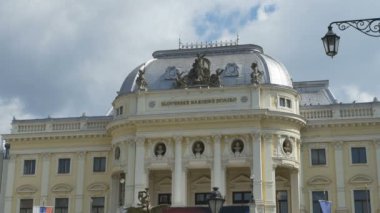 Tiyatroda Bratislava Slovak Ulusal