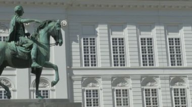 Wien İmparator Joseph II heykeli