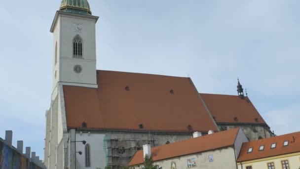 Bratislava cathedral St. martin — Stok video