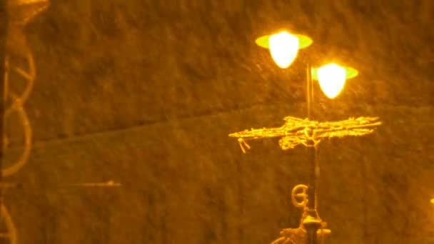 Lampe Post Neigement lourd — Video