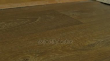 Kanlı bıçaklı ölü adam