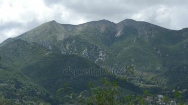 Yunan dağlar manzara