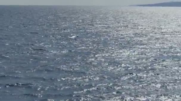 Błyszczący duży widokiem na morze — Wideo stockowe