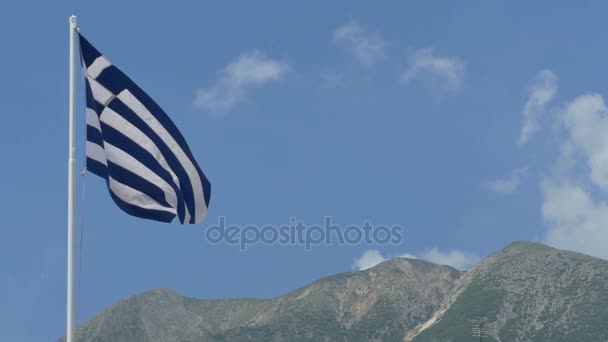 Grecia Bandera y Montañas — Vídeo de stock