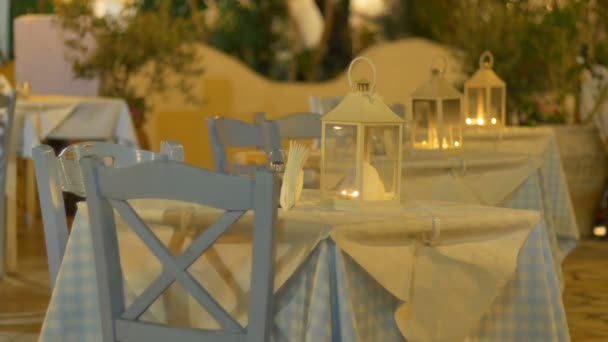 Mesas románticas al aire libre — Vídeo de stock