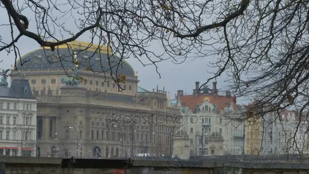 Здание Национального Театра Праге Столице Чехии — стоковое видео