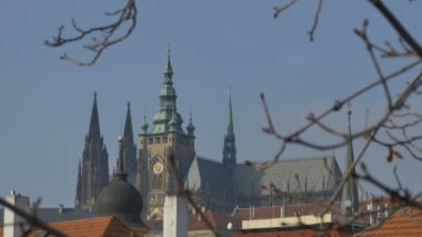 Saint Vitus Katedrali görünümünde eski şehir Pragu, Çek Cumhuriyeti başkenti.