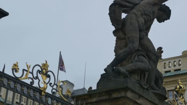 Castillo Praga Estándar Escudo Armas — Vídeos de Stock