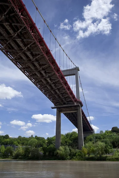 Puente colgante de Burdeos — Foto de Stock